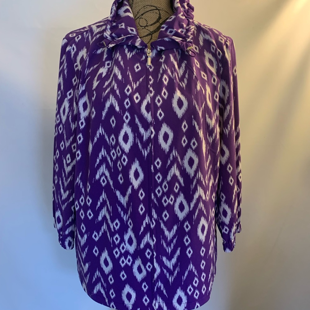 Chicos Zenergy Size 2 Neema Zip Jacket Ikat Purple White Print Polyester Blend
